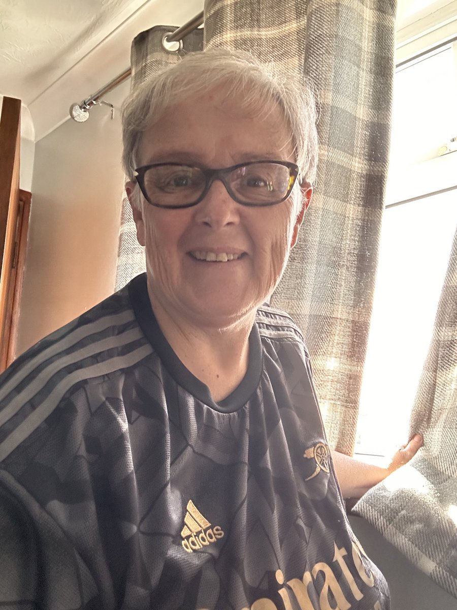 joanwinter1856's tweet photo. Bonjour les amis d’Arsenal.
pas de faux pas c’est soir SVP les garçons - which roughly translates to no cock ups tonight please boys! #COYG https://t.co/NEqmNrObQo
