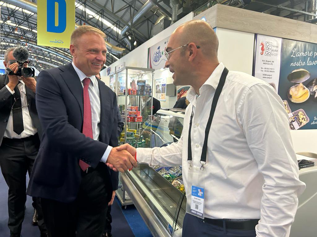 CristianMaretti's tweet photo. #Conxemar il più importante dopo il SeafoodExpo Bruxelles e Boston
#MASAF ha uno spazio von 26 realtà del comparto pesca e acquacoltura provenienti da 12 Regioni che rappresentano la ricchezza e la varietà italiana
#copego
#casadelpescatorecattolica
#opbivalva
#bluocean
#maricap https://t.co/A5uXV8g56C
