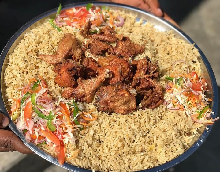 Ile ndio umemaliza kupakua ule mgeni huyo anagonga mlango utafanyaje?