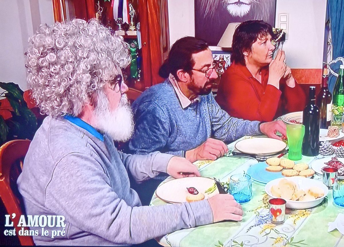 jdoreofficiel's tweet photo. Petite apparition incognito hier soir dans @adpm6 
Merci à @KarineLMOff et aux équipes de m’avoir permis de réaliser ce rêve 🥸
#adp2023 https://t.co/9hzGj0bVOQ