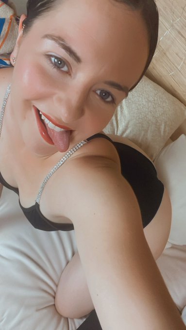 Jetzt live 😜 Kommst du rein? 😈 https://t.co/YpifKcVAFL https://t.co/MDzydWmq2a<a href="/tag/bikiniseason"class="tags"><span>#bikiniseason</span></a><a href="/tag/happyeaster"class="tags"><span>#happyeaster</span></a><a href="/tag/easterbunny"class="tags"><span>#easterbunny</span></a><a href="/tag/opening"class="tags"><span>#opening</span></a>