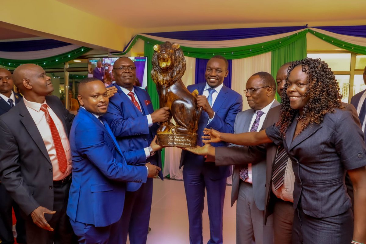 SimbaArati's tweet photo. Presented 'The State of the County Address' at the Kisii County Assembly today. 

Indeed it was an opportunity to outline the milestones we have surmounted as a county in development and service delivery in the last one year of my administration.

I also unveiled our future development plans in the key areas of focus in infrastructure development, good governance, wealth creation, sustainable environment conservation, social development and ICT as an enabler. 

I urge residents of the county to lend us support to help us scale greater heights  in matters development going forward.
