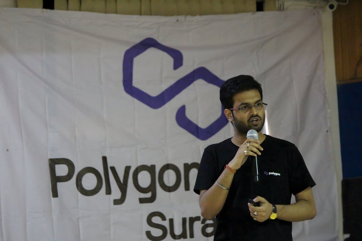 GuildSurat's tweet photo. We conducted the workshop "BUIDLing Blocks 2.0" at SCET last weekend and it was 🔥🔥.

With over 150 attendees, the event was a massive success. 💪💪

The web3 dev ecosystem is ever-growing; builders keep building,  irrespective of market conditions. ⚡️⚡️

A thread 🧵... https://t.co/h67rruDvRE