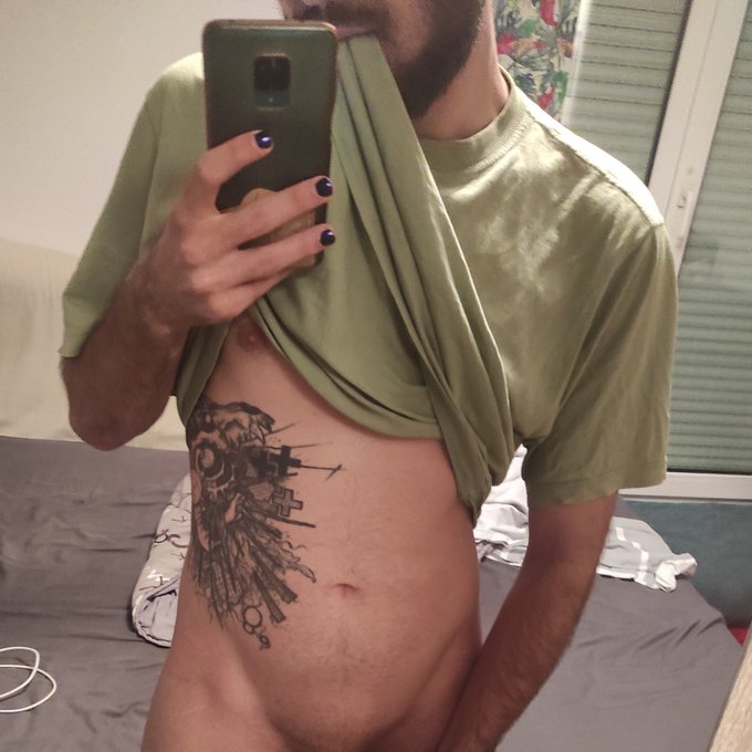 #NouvellePhotoDeProfil https://t.co/GdroTvRATG<a href="/tag/nouvellephotodeprofil"class="tags">#NouvellePhotoDeProfil</a>