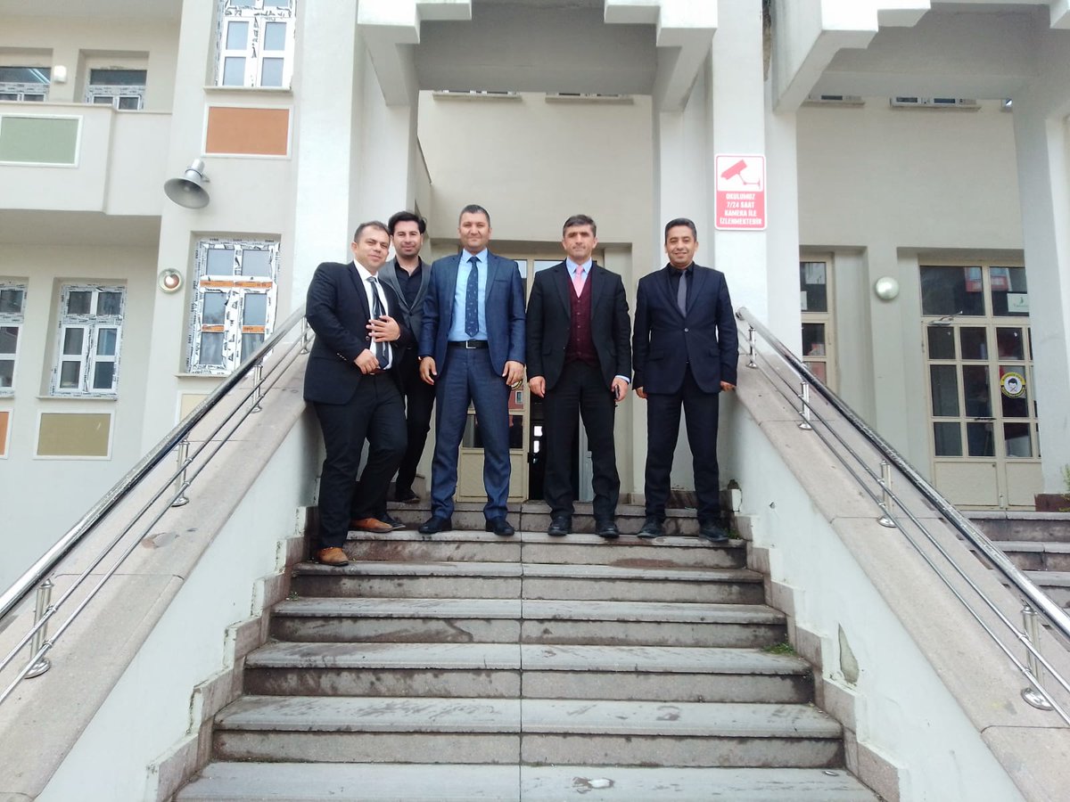 KazYurdalanToki's tweet photo. İlçe Milli Eğitim Müdürümüz Sayın @KrpnrSeyfullah ve Şube Müdürümüz Sayın @m_bayrak25 okulumuzu ziyaret ederek yeni eğitim öğretim yılı çalışmalarımız hakkında bilgi aldılar. 
@TutkanUgur
 @yakupyildiz024 
@ibrhim_Arslan
 @harunokcu25 @muhammetxaslan https://t.co/DaJEuDq4yj