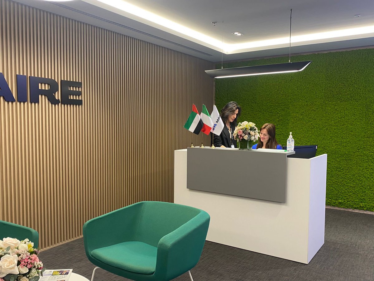 Il piacere di incontrare le nostre persone ed esplorare i nostri nuovi uffici, ogni volta è come tornare un po’ a casa, nei luoghi che sempre più ci rappresentano nel mondo.
La nostra nuova era passa anche dal nostro nuovo ufficio ad Abu Dhabi. Avanti così!