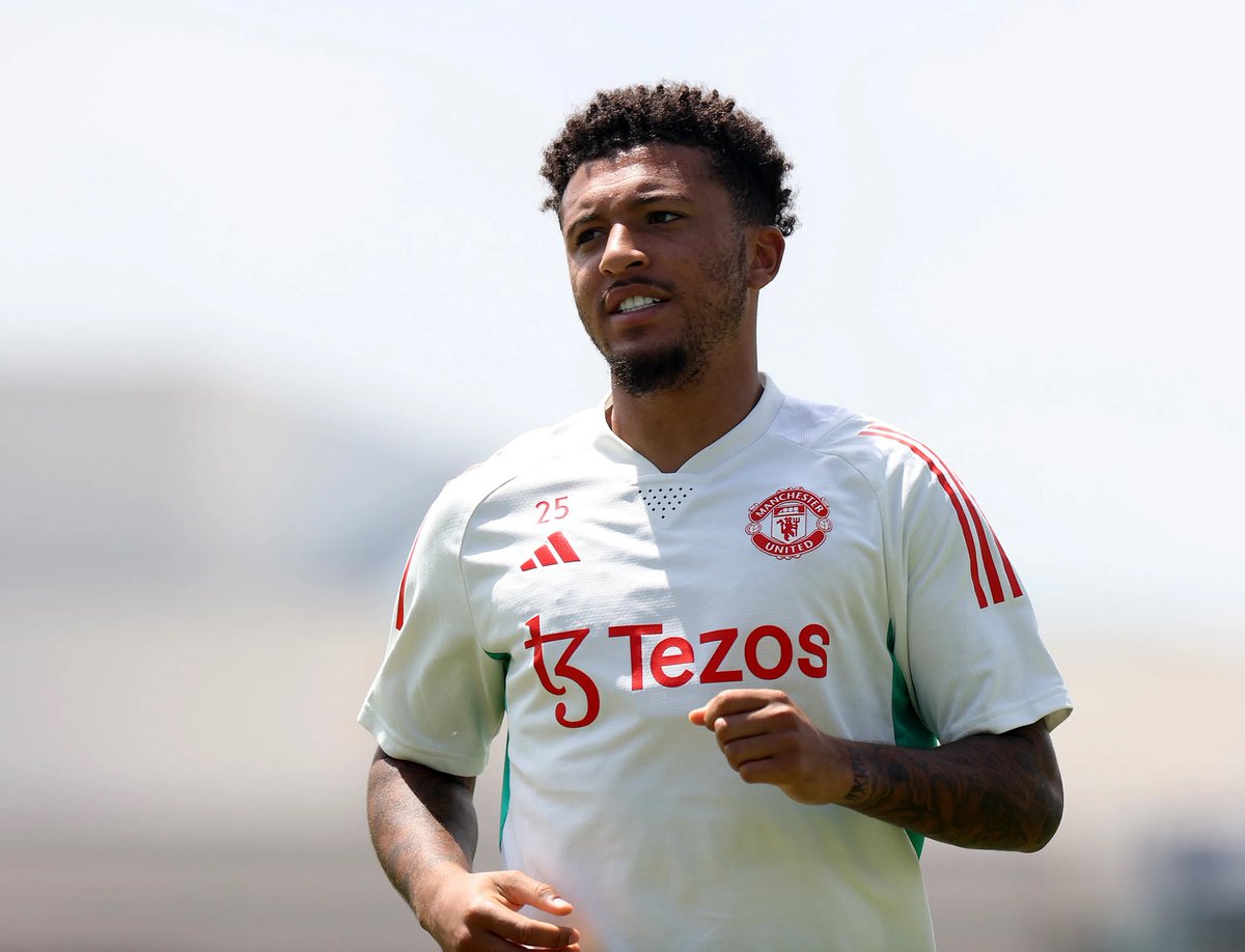🚨 NEW: Jadon Sancho is in regular contact with Borussia Dortmund manager Edin Terzić! Sancho is aiming to leave Manchester United in January. #MUFC [<a href="/Plettigoal/">Florian Plettenberg</a>]