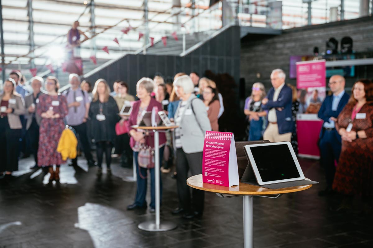 house_memories's tweet image. Exciting news! House of Memories Cymru, funded by @WelshGovernment, is now live!✨🏴󠁧󠁢󠁷󠁬󠁳󠁿

Dive into Welsh heritage and cultural treasures in our dementia-friendly app, and learn about dementia through our training and workshops. 

liverpoolmuseums.org.uk/house-of-memor…

#HouseOfMemoriesCymru