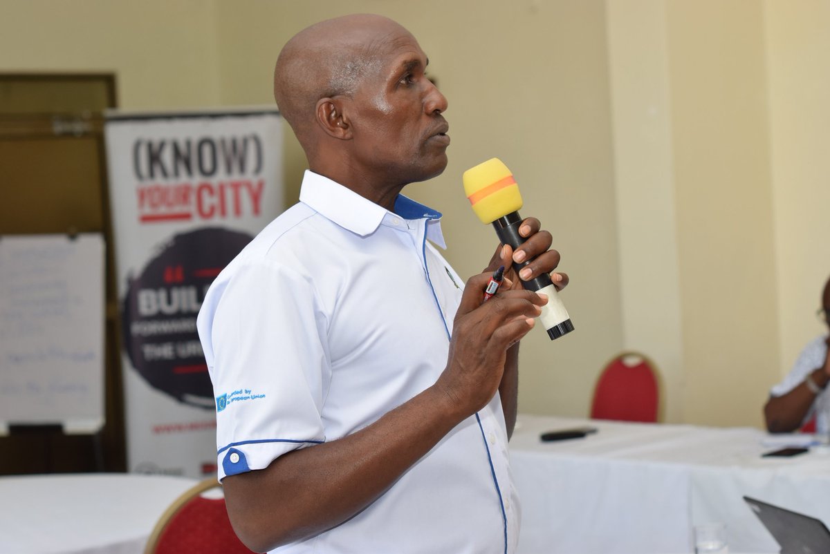 Omollojnr01's tweet image. Director Gichana of @KisumuCountyKE presenting the process and framework of adaptation plan to climate change in the ongoing multi stakeholders #vulnerabilitymapping validation workshop at Pinecone hotel. @WeAreVCA @Wanavijiji_sdi @CitiesAlliance @sdi_net 
#justclimateactionnow