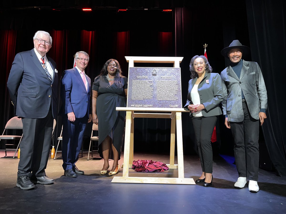 Richard Pierpoint was a Black Loyalist who founded The Colored Corps (War of 1812) and later the Pierpoint Settlement which later became the town of Fergus.  I am proud to have nominated Pierpoint for recognition and to have unveiled the plaque in his honour. #RichardPierpoint