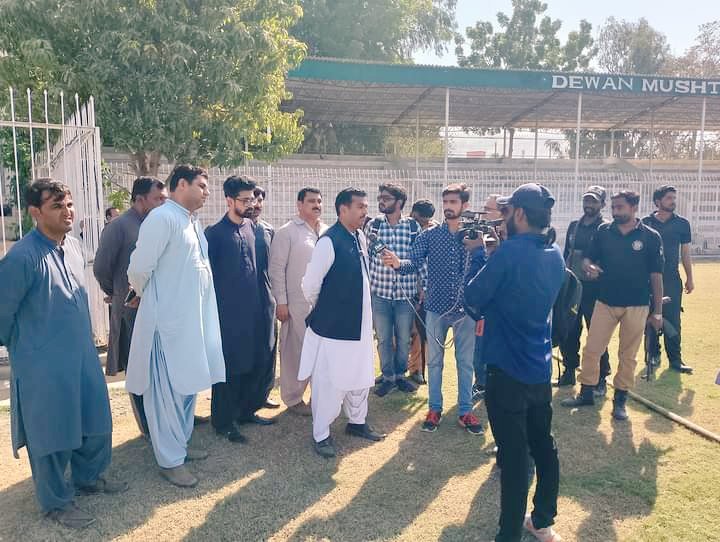 AsgharAliS786's tweet photo. #Mayor Hyderabd @KashifShoroPPP Sb Every Day Hard work today visit at #Niaz #stadiam HYD.
@BBhuttoZardari @jamkhanshoro https://t.co/xmRd8KGZPT