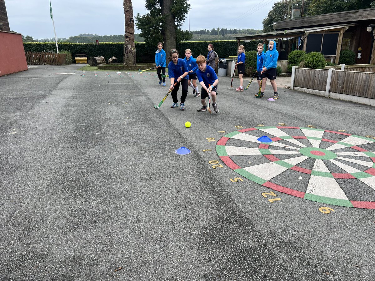 Delamere Academy (@delamereacademy) on Twitter photo Linmere enjoyed their hockey masterclass with Beth from <a href="/_drhc/">Deeside Ramblers HC</a> yesterday afternoon #PE #hockey 🏑 Linmere enjoyed their hockey masterclass with Beth from <a href="/_drhc/">Deeside Ramblers HC</a> yesterday afternoon #PE #hockey 🏑