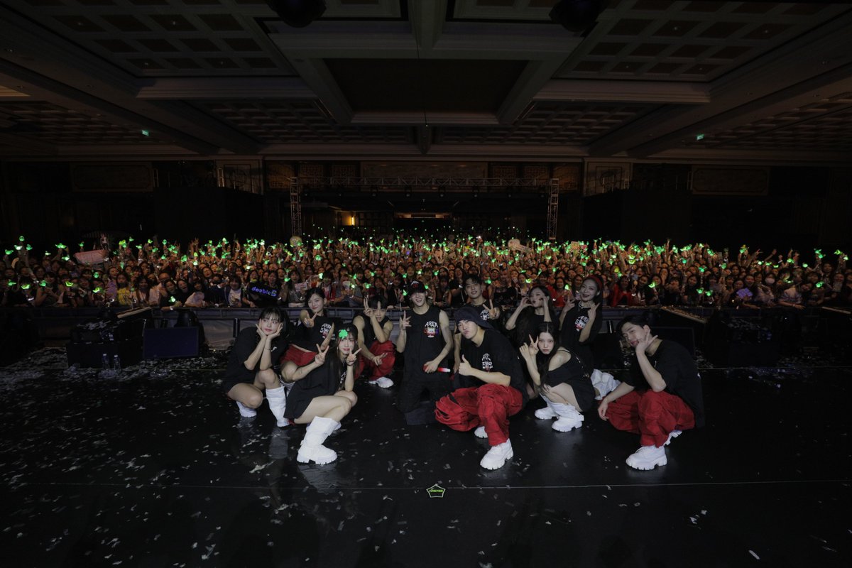 ime_macau's tweet photo. 2023-2024 BamBam THE 1ST WORLD TOUR [AREA 52] IN Macau

1:10的合照現已上載到以下連結，請各位於16/10/2023或之前自行下載相片。謝謝！

1:10 Group photos have been uploaded to the below link, please download it on or before 16 Oct 2023. Thank You!

https://t.co/6TPdfyXz1T https://t.co/nEmLUwA9PA