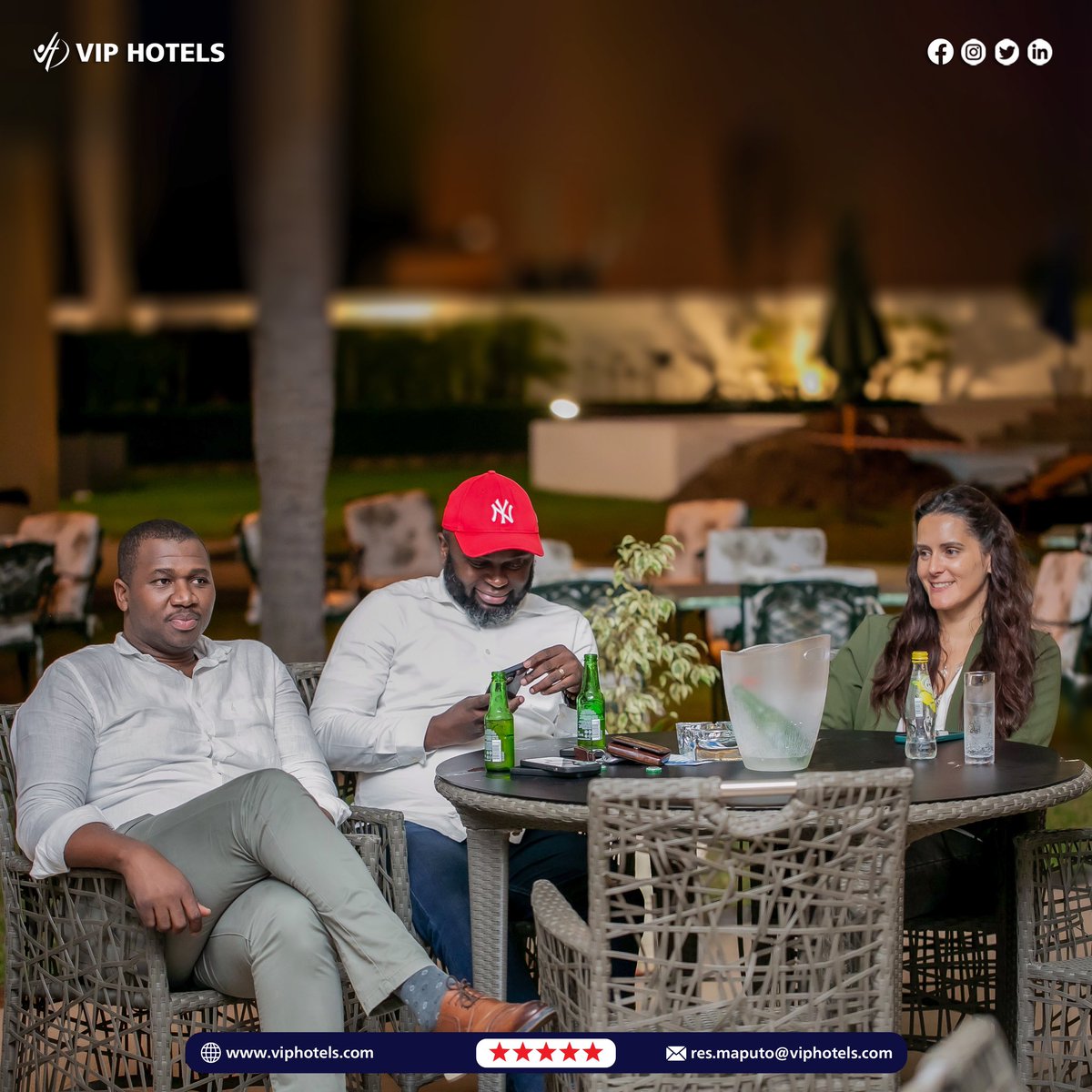 HotelVIPMoz's tweet photo. Somos a melhor opção não só para viver os momentos, queremos tornar cada um deles bem vividos. 

#grupoviphotelsmocambique #vipgrandmaputo  #vipexecutivesuitesmaputo #vipinnbeira #vipexecutivetete #turismo #cocktaillovers #lazer #hospedagem #drink #foodlovers https://t.co/Xbq7LGVNBZ