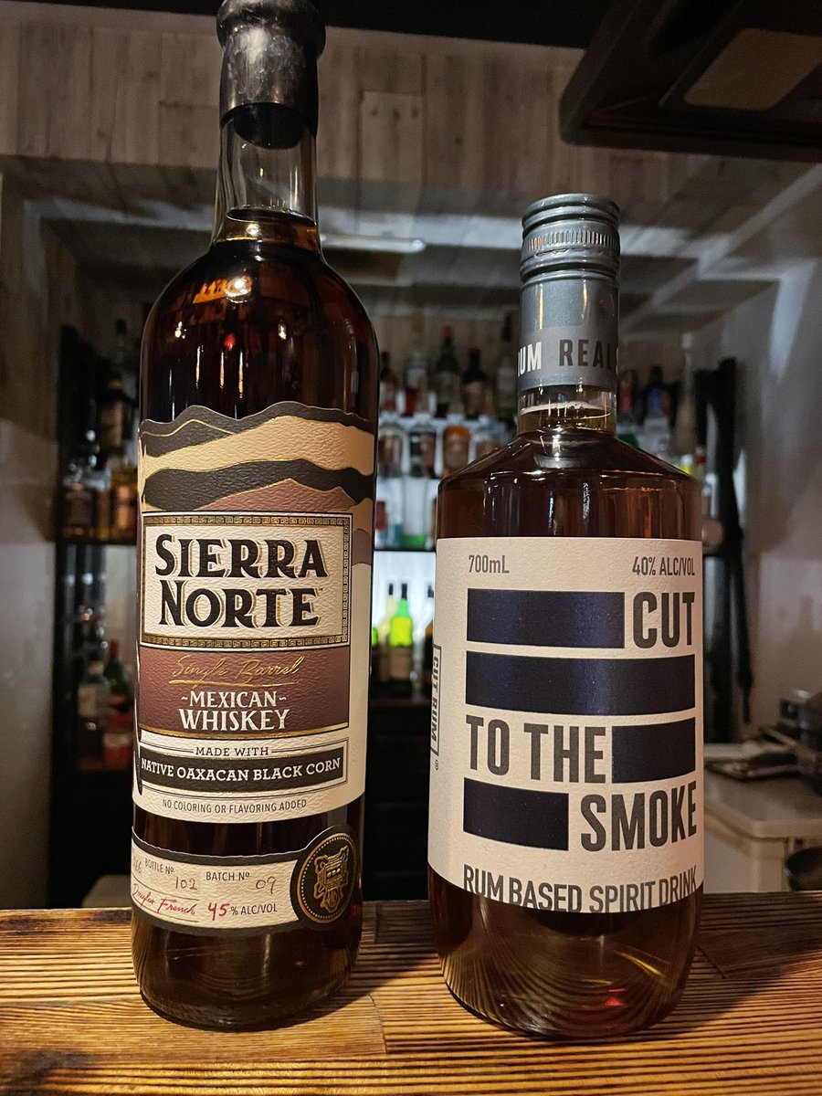 BarHamlets's tweet image. 買い出し終わって開店です。

あと10日しかないというのに新しい酒が入りました笑

・バレルドジン
・フレイバードジン
・スモークラム
・メキシカンブラックコーンウイスキー

全部面白い味なので良かったらご賞味くださいませ！

では本日もお待ちしております。