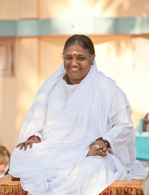 On the 70th birthday of World renowned Spiritual Guru, Amma - Mata Amritanandamayi, being celebrated in Amritapuri today alongside dignitaries from over 193 countries, seek her divine blessings for wellness and prosperity for all. 

உலகம் போற்றும் ஆன்மீக குருவான அம்மா…