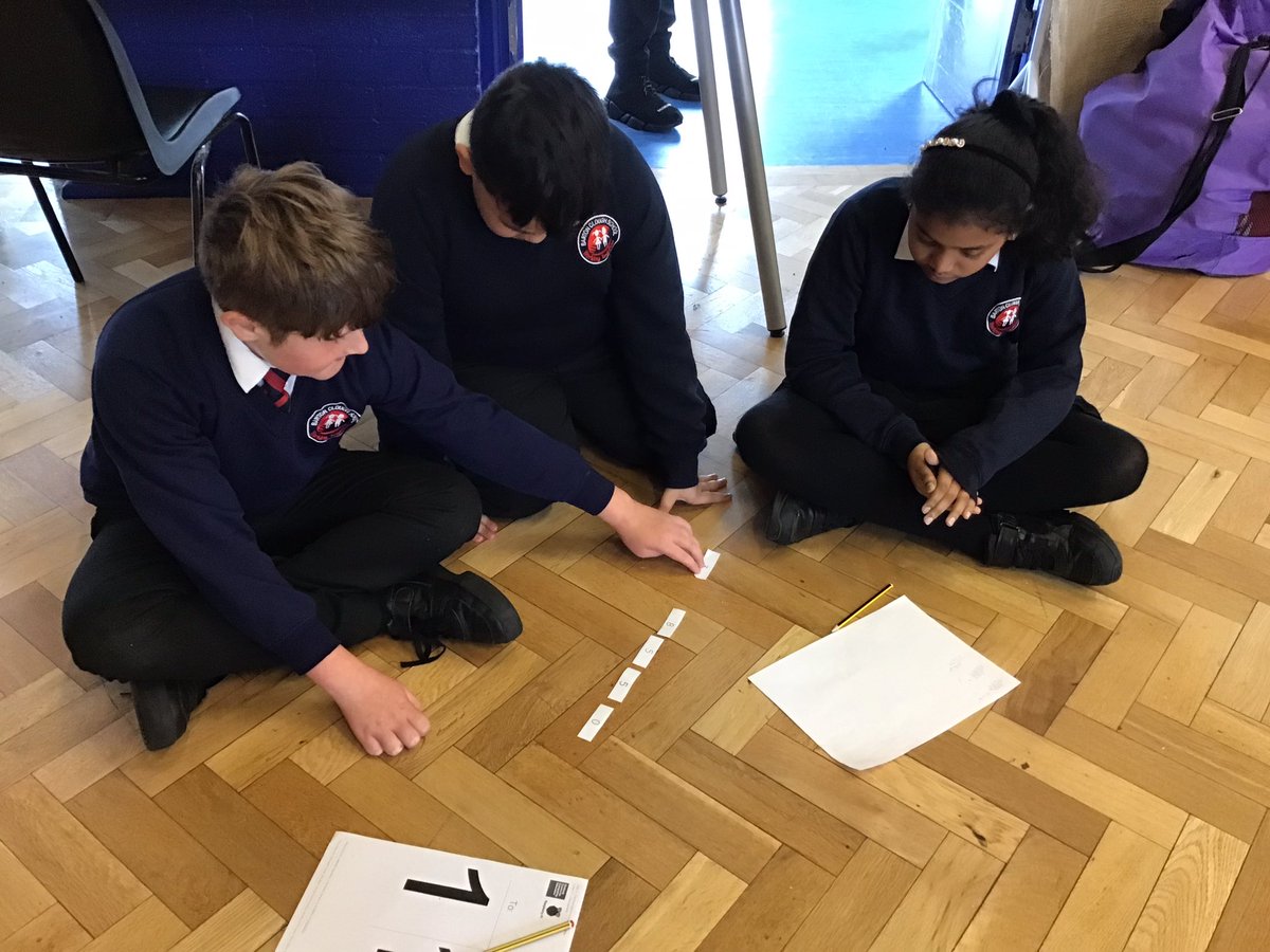 BcpsYear6's tweet photo. This morning we are practising our division skills with and without remainders #activemaths #wearebrightfutures @bartonclough https://t.co/YvTig9HlIK