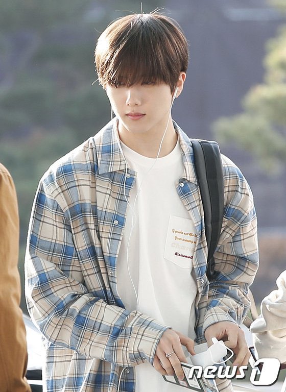 잠만 런성 같이 사는거 생각하면 
진지하게 옷공유를 생각하게되잖아 이건...
가능성 짙은데