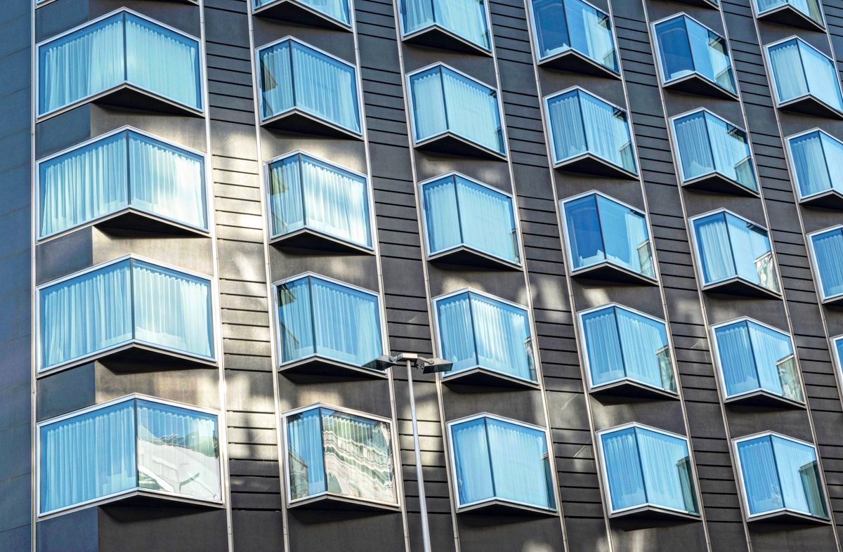 Xanelas.
#avecesveofotos #asvecesvexofotos #barcelona #barcelonacity #fachadas #arquitectura #architecture #xanelas #ventanas #windows #geometria #formas #momentos #paseosdaginger