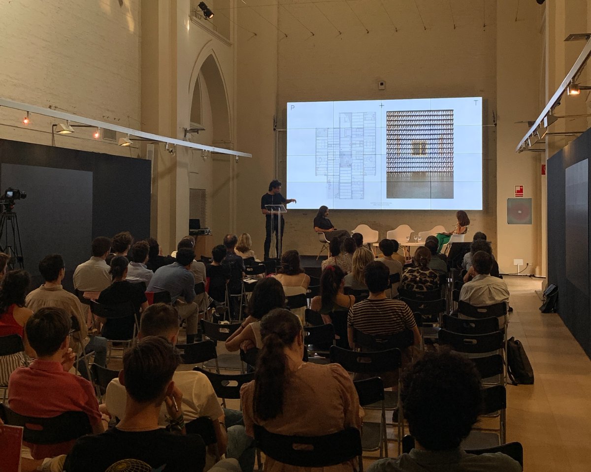 bienal_BEAU's tweet photo. Conocemos los cuatro proyectos premiados de la categoría Obras del horizonte #NuevosProgramas que proponen nuevas formas de organización funcional, que ensayan programas que redefinen la relación entre habitantes y arquitectura o satisfacen necesidades hasta ahora no abordadas. https://t.co/eCLqSjOX7W