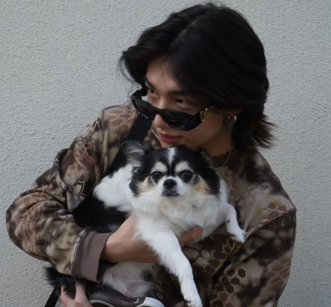 언제나 현진이 품에 안겨있는 까미♡