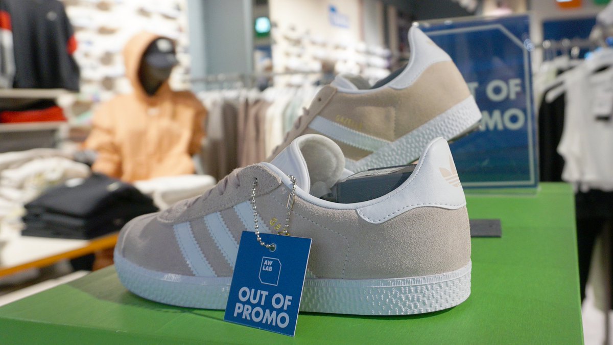 granjonquera's tweet image. Vesteix-te per moure't lliurement amb #AWLAB del #GranJonquera i les seves #Converse #Vans #NewBalance #Adidas #Kappa... ! 👟👟👟 I mostra al món com ets!