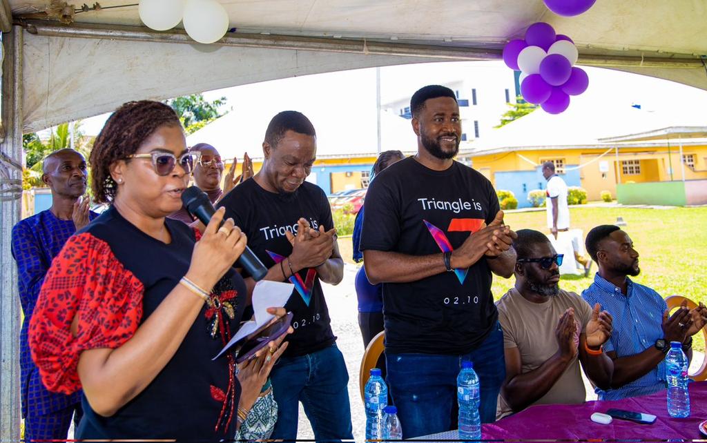 followlasg's tweet image. Triangle Nigeria Presented Home Cinema to Motherless Home,Lekki today as part of the activities to mark the fifth year anniversary.
Honourable Commissioner,Mr Mobolaji Ogunlende, Permanent Secretary, Pharm (Mrs) Toyin Oke-Osanyintolu, Representative of Lions Club,AVM Anthony…