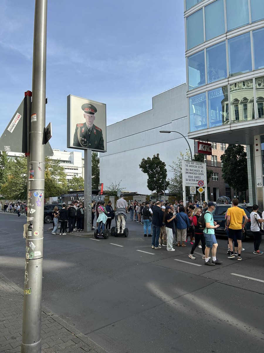 CaerleonComp's tweet image. Day 2 Berlin/Krakow Trip Checkpoint Charlie #authenticexperience #maximisingpotential  experiencing history