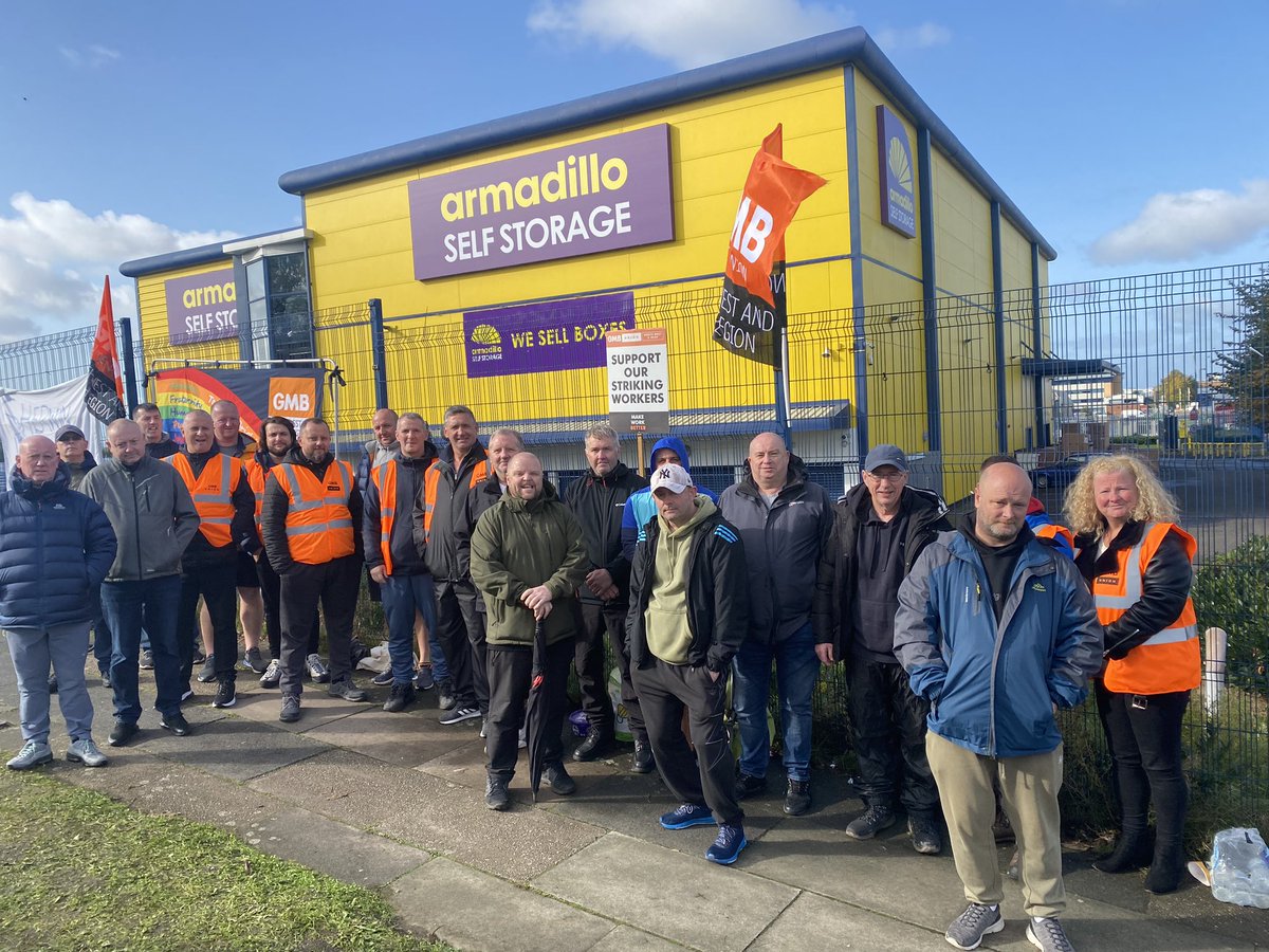We were out with striking @GMB_union_NWI members at Sherwin-Williams earlier today ✊ management need to get back round the table and negotiate a fair offer for these workers!