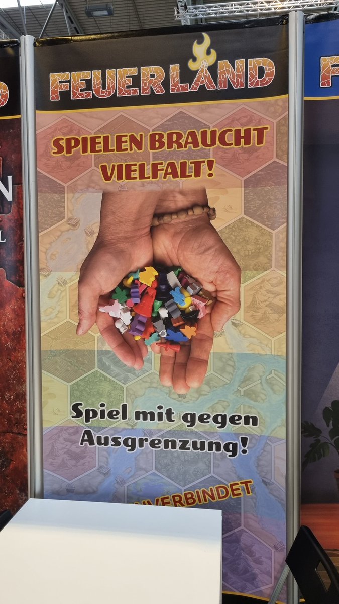 Bengalischer Tigger (@bengalischert) on Twitter photo Es geht langsam los. Der wichtigste Banner am Stand von <a href="/FeuerlandSpiele/">Feuerland Spiele</a> auf der <a href="/SPIEL_Messe/">SPIEL@Essen - #SPIEL24</a> hängt schon. Wir sehen uns ab Donnerstag! #SPIEL23 #Brettspiele Es geht langsam los. Der wichtigste Banner am Stand von <a href="/FeuerlandSpiele/">Feuerland Spiele</a> auf der <a href="/SPIEL_Messe/">SPIEL@Essen - #SPIEL24</a> hängt schon. Wir sehen uns ab Donnerstag! #SPIEL23 #Brettspiele