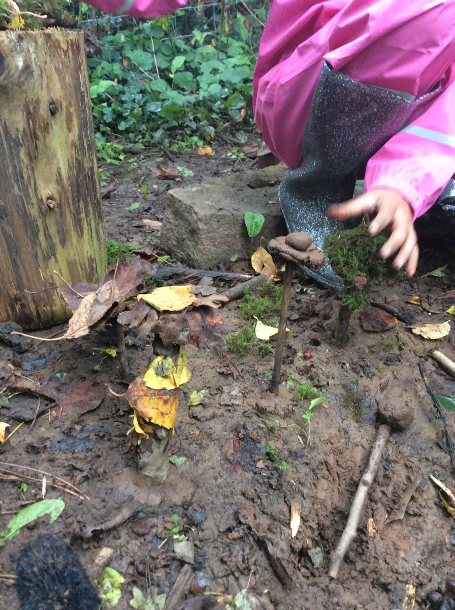 HambrookSchool's tweet photo. #Hambrook4 explored Fungi in #Hambrookforestschool and used their knowledge to make their own mushrooms around the Nature Garden. What 'Fun-Guys' they were! https://t.co/2tZY1QiQ6b
