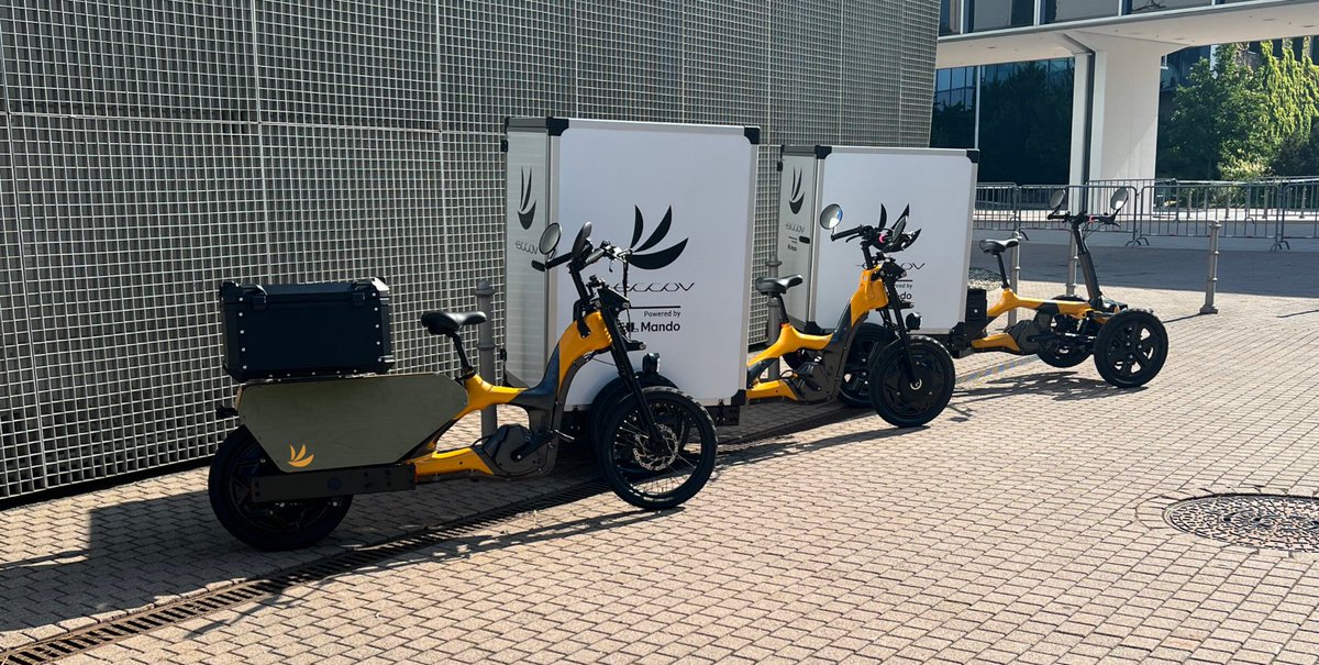 cargobikefest's tweet photo. 🇰🇷 We're delighted to once again welcome South Korean friends Eccov to @cargobikefest. Their 2, 3 + 4-wheelers are simple, eco-friendly, cost-effective, functional *and* look cool!

😎Come and take a test ride: 24-26 Nov, Amsterdam.

https://t.co/TSd6XIVbQV

#DecadeoftheCargoBike https://t.co/Z3g7HS1fhN