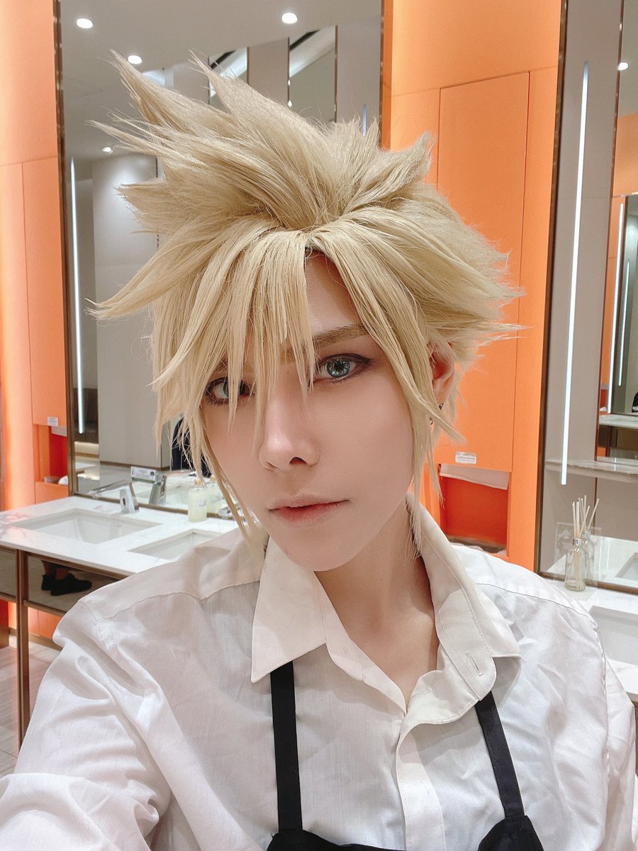 คลาวด์ กับชุดเด็กเสริฟ😆
#FF7Remake #ff7 #cloudstrife