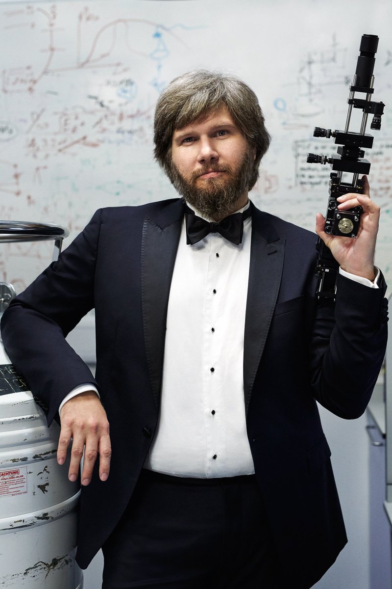 Türk fizikçi ve akademisyen, aynı zamanda Cambridge Üniversitesi Fizik bölümünde öğretim üyesi Mete Atatüre, Cambridge Fizik Bölümü’nde olan Cavendish Laboratuvarı’na bölüm başkanı olarak atandı!

Çağrı Mert Bakırcı:

“Olayın büyüklüğünü anlamayanlar için… Bu laboratuvarın ilk