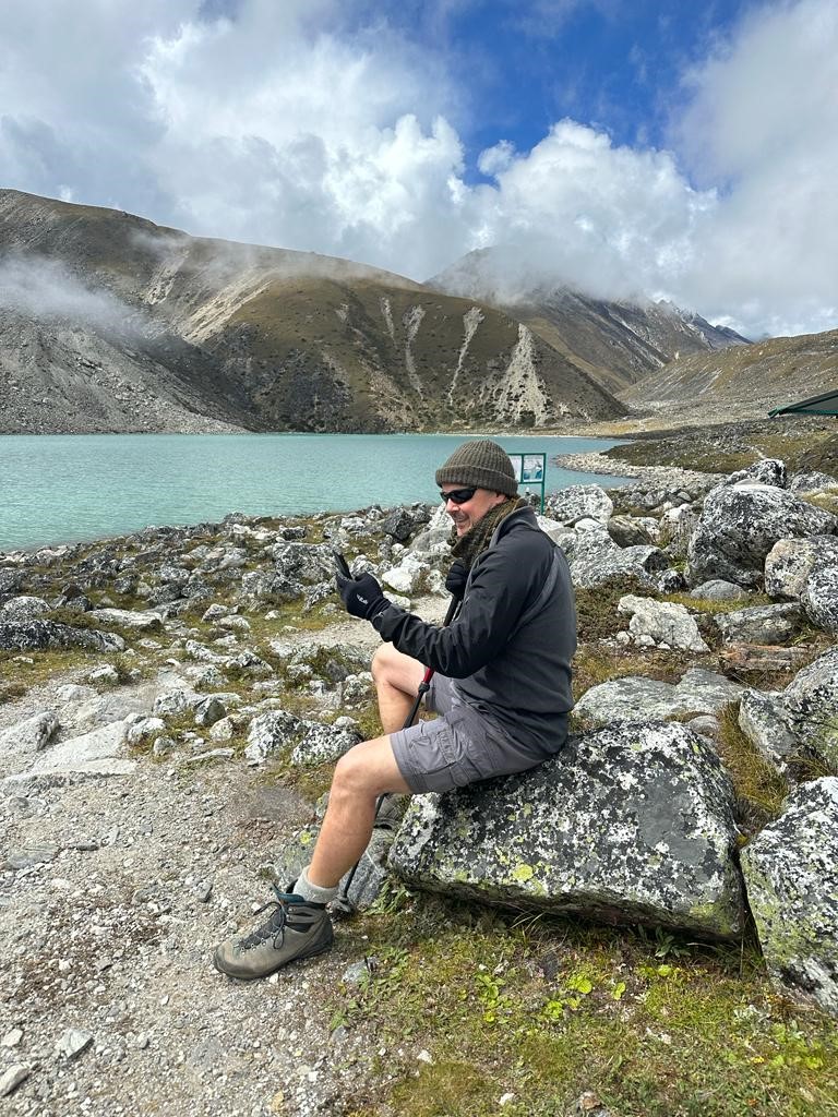 Dalycom1's tweet photo. Connectivity wherever you are in the world has become more and more important for today's businesses - talk to us about your requirements, we're happy to help with first hand experience! #Dalycom #Telecomms #Telephony #EverestBaseCamp https://t.co/jemamOxfQP