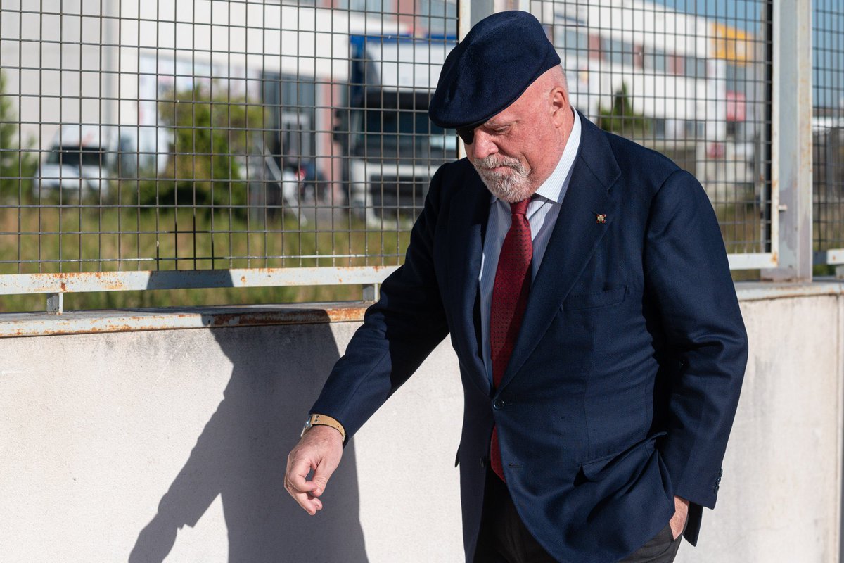 totalBarca's tweet photo. Villarejo, former Spanish police commissioner has come out and said that he discovered a MASSIVE case of bribery towards referees from Real Madrid but he was silenced and the evidence was hidden 🚨 https://t.co/Ic4hvScr9u