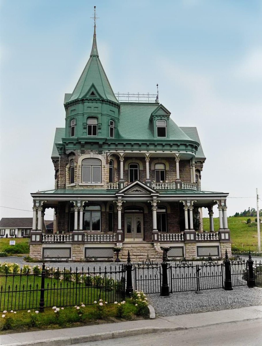 Retour vers le Passé (ville de Québec) tweet media