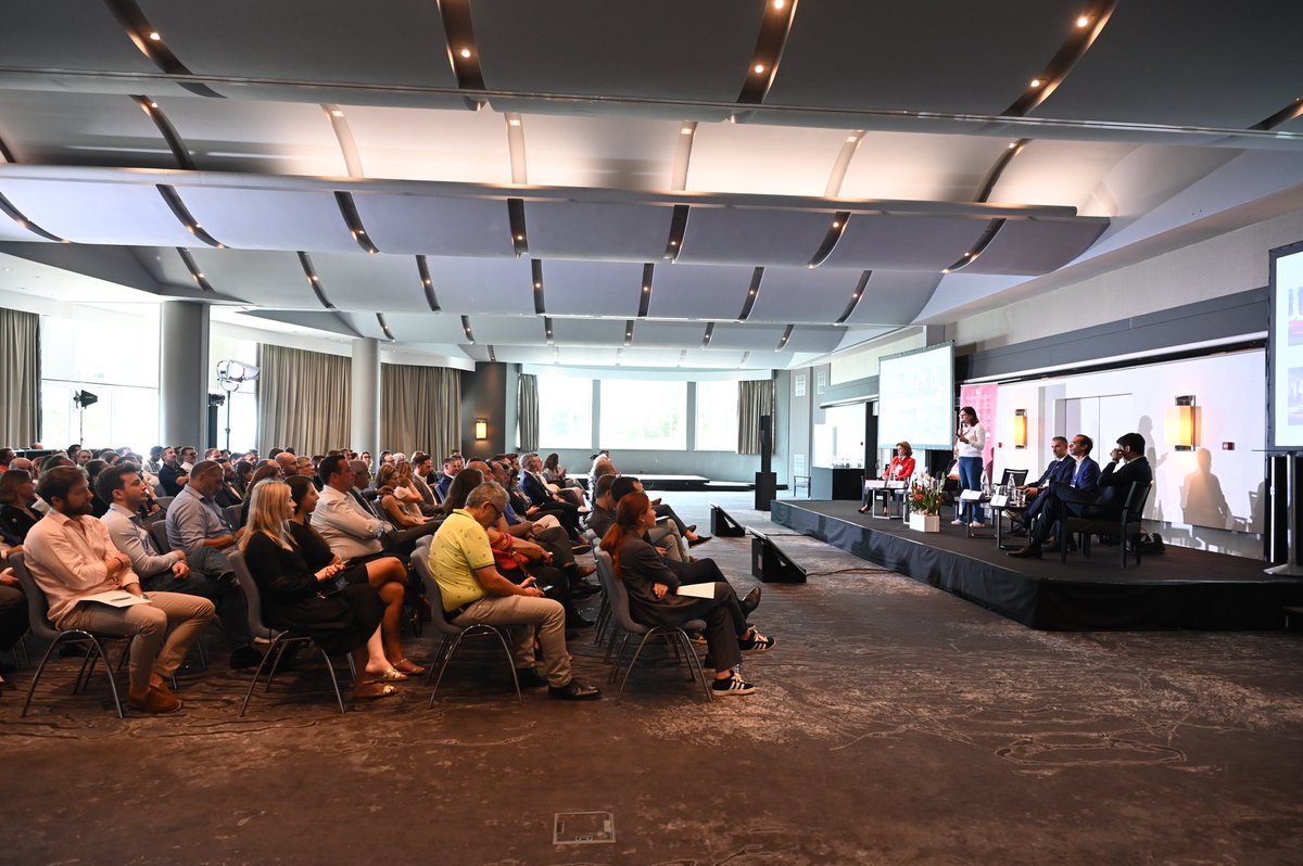 🤖🧠L’Intelligence artificielle est en marche ! 

🎙️Conférence-Débat n°2 : L’intelligence artificielle en Principauté : ses applications et son avenir » 

Attendez-vous à des discussions stimulantes ! 🚀

#IntelligenceArtificielle #IA #MonacoDigital