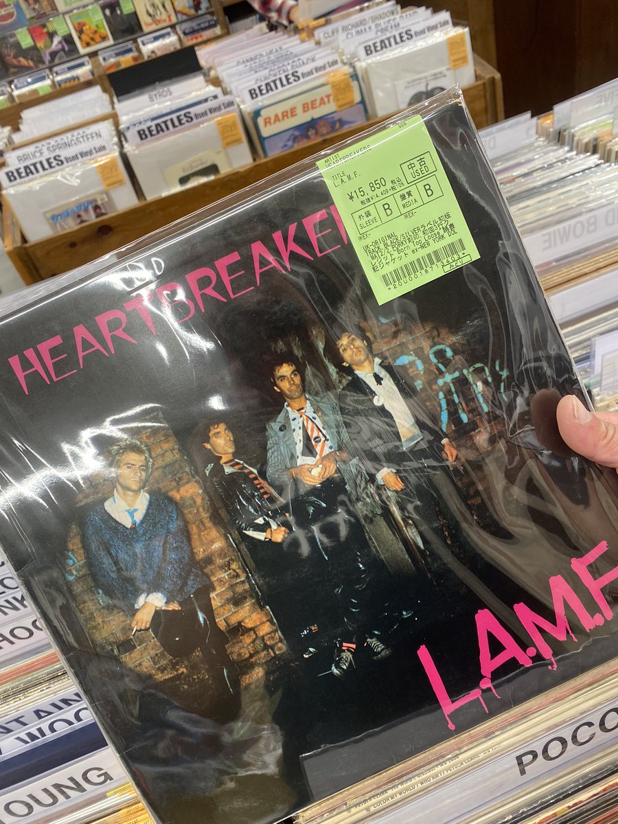 KikuDancers's tweet image. 某fbさんが去年の思い出でお知らせしてくれました
最高で最強なコレは今日で46歳w
すげぇなーそん時、オレ6歳
せいわ幼稚園の年長さんやま組さんかもなーw
たぶん増えてないから去年の写ですみません
こないだ増えそうになったけどな…w
#lamf
#heartbreakers
#johnnythunders
#ジョニーダンサーズ