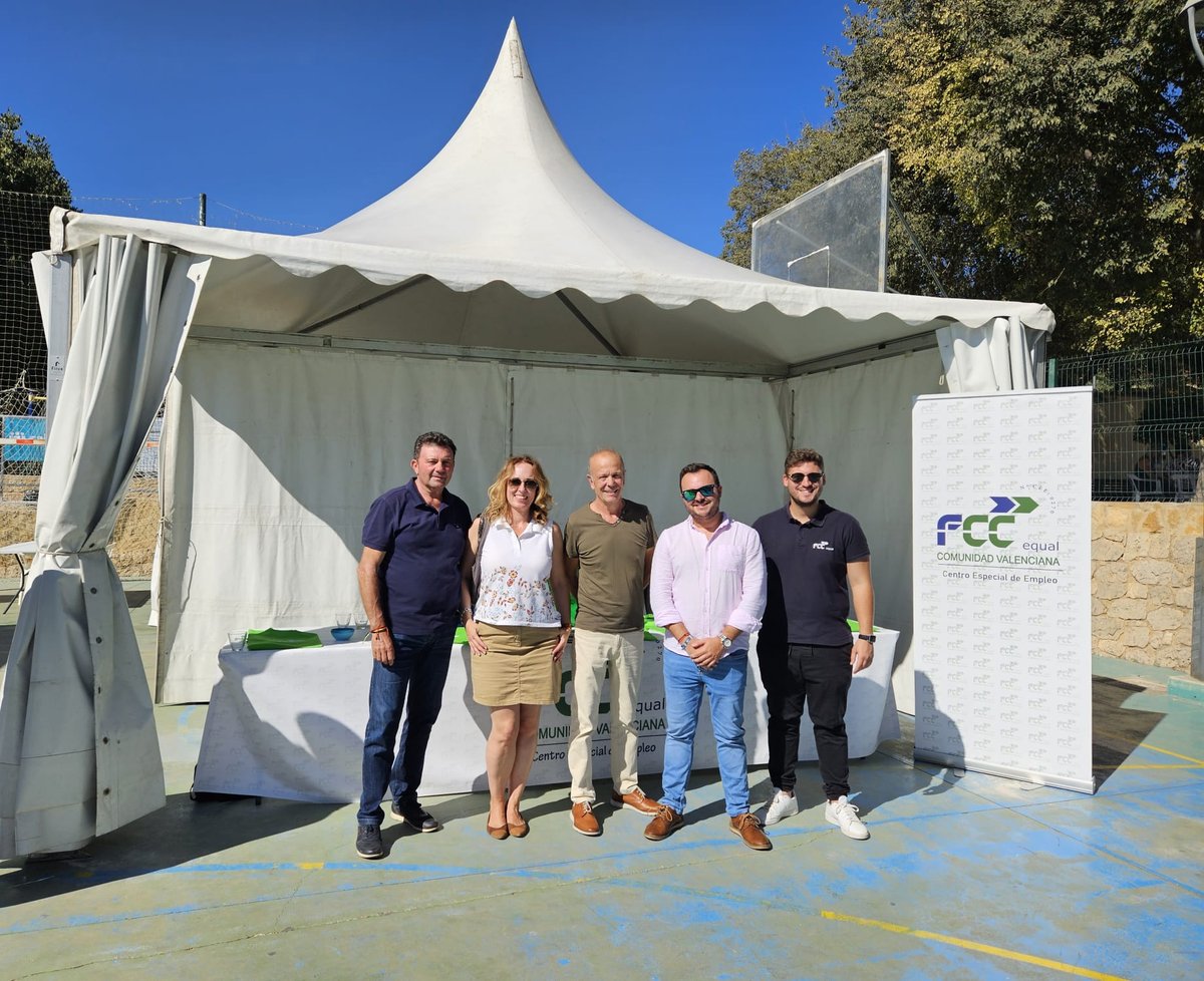 FCC_Equal's tweet photo. Participamos en la II #FeriadelMoscatel de Godelleta ofreciendo talleres educativos de #reciclaje e información sobre la empresa. 

Desde marzo de 2023, prestamos el servicio de recogida de residuos, poda y enseres y muebles, el primero adjudicado íntegramente a FCC Equal. https://t.co/BAmVVXCNzN