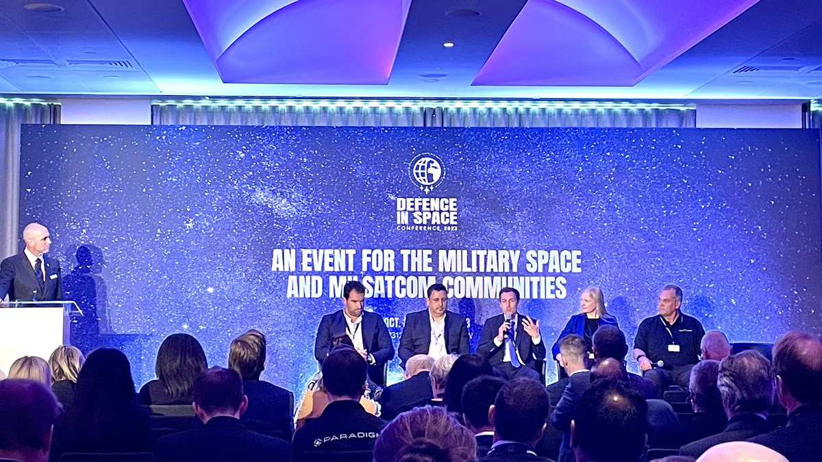 NSPA_NATO's tweet photo. #Space 🛰️🤝 #Cyber 🛜
At the #DefenceinSpace conference in #London, @Defense_lu joined a panel to present the #Luxembourg 🇱🇺 Cyber Defence #Cloud ☁️ (LCDC).
💡DYK? NSPA will support 🇱🇺 to acquire, implement and operate this capability
👉 https://t.co/PGtRekiJi4 https://t.co/dDy3LnCzJY