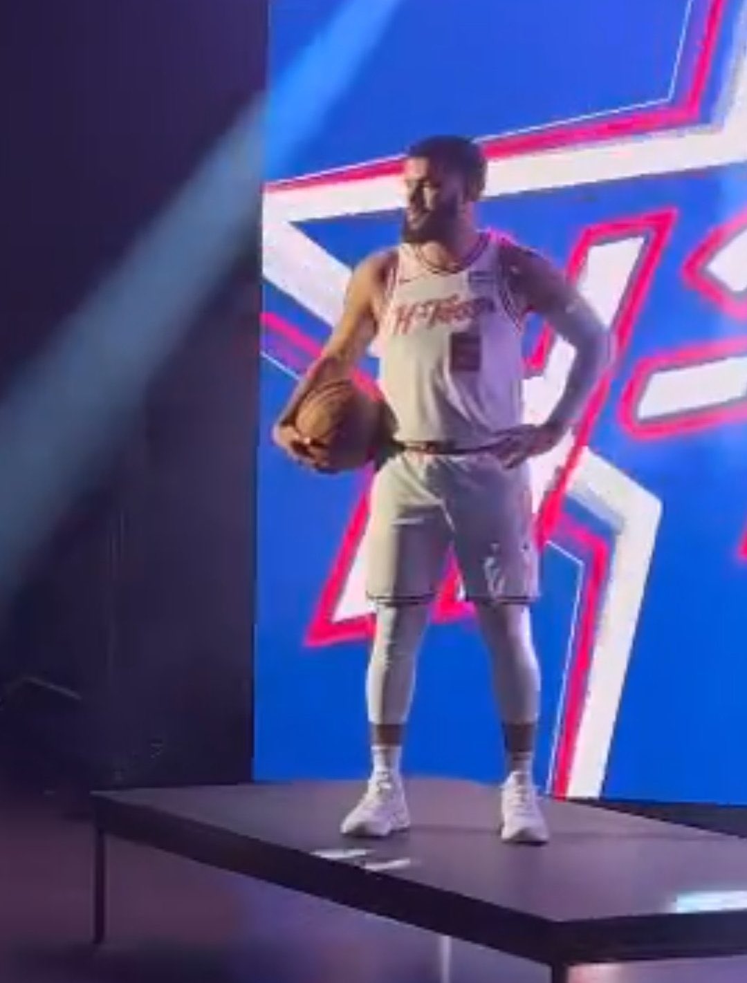 Camisas da NBA on X: Este é o provável uniforme City Edition do