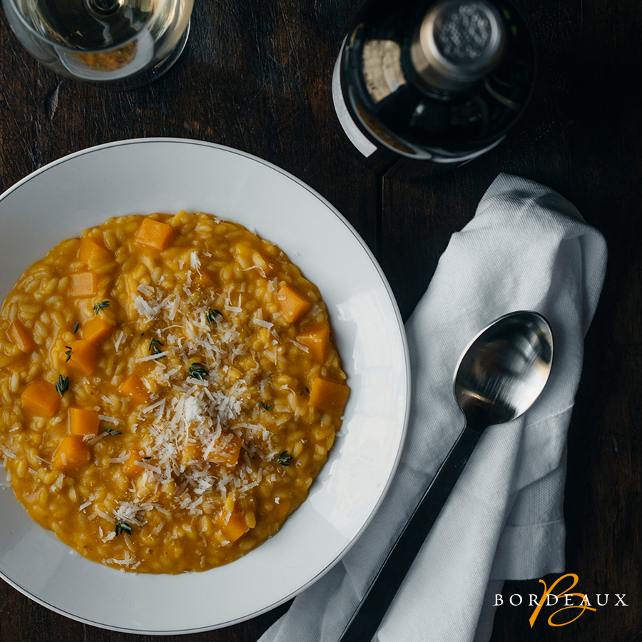 Happy Hallo(wine) everyone!🐈‍⬛🔮👻

Enhance an autumn dish with a glass of Bordeaux tonight. This pumpkin risotto is the perfect match for a glass of dry white Bordeaux from the Graves region. Its light acidity adds a wonderfully refreshing touch🥂

#BordeauxWinesUK #Halloween