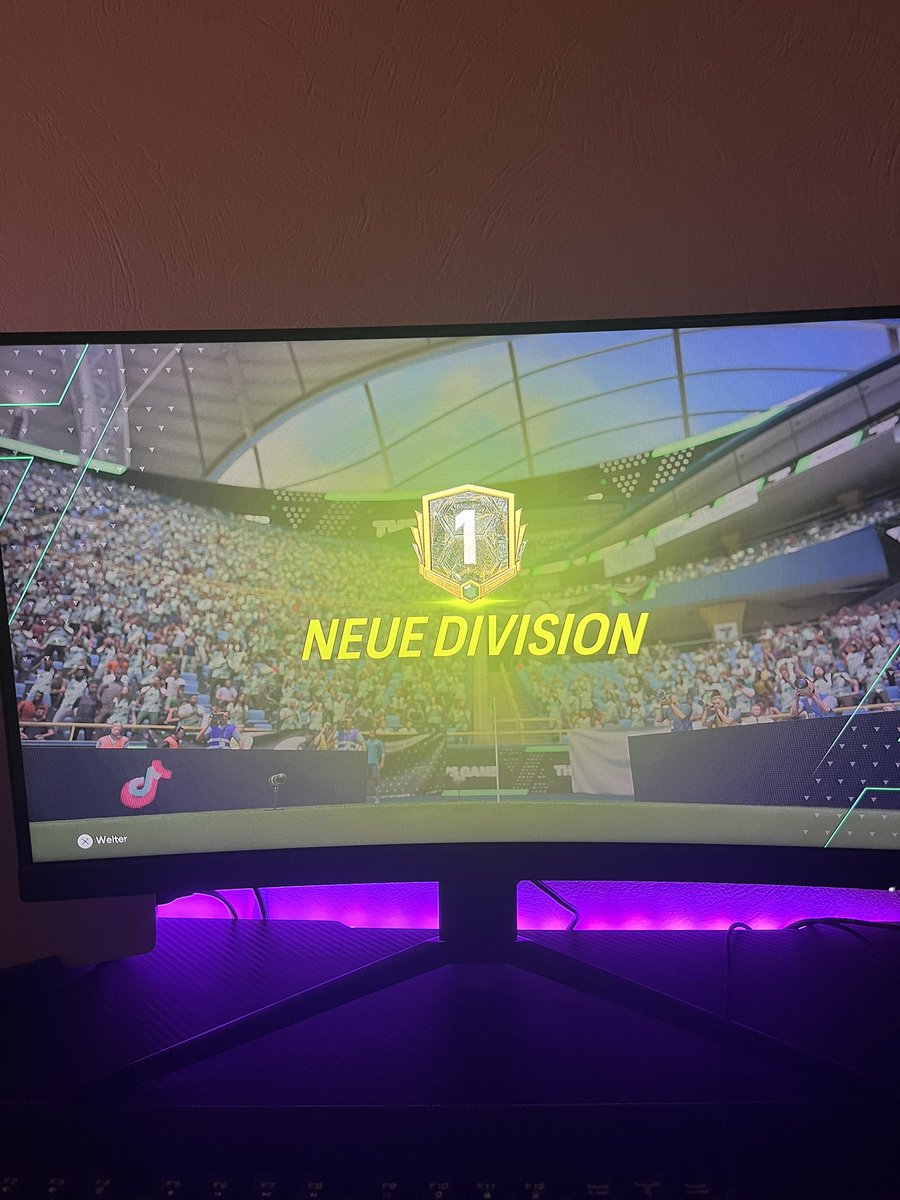 Officialsalih36's tweet photo. Road to elite Division
#EAFC24 #divisonrivals #EAFC #grind #esport https://t.co/BVp9poTWmY