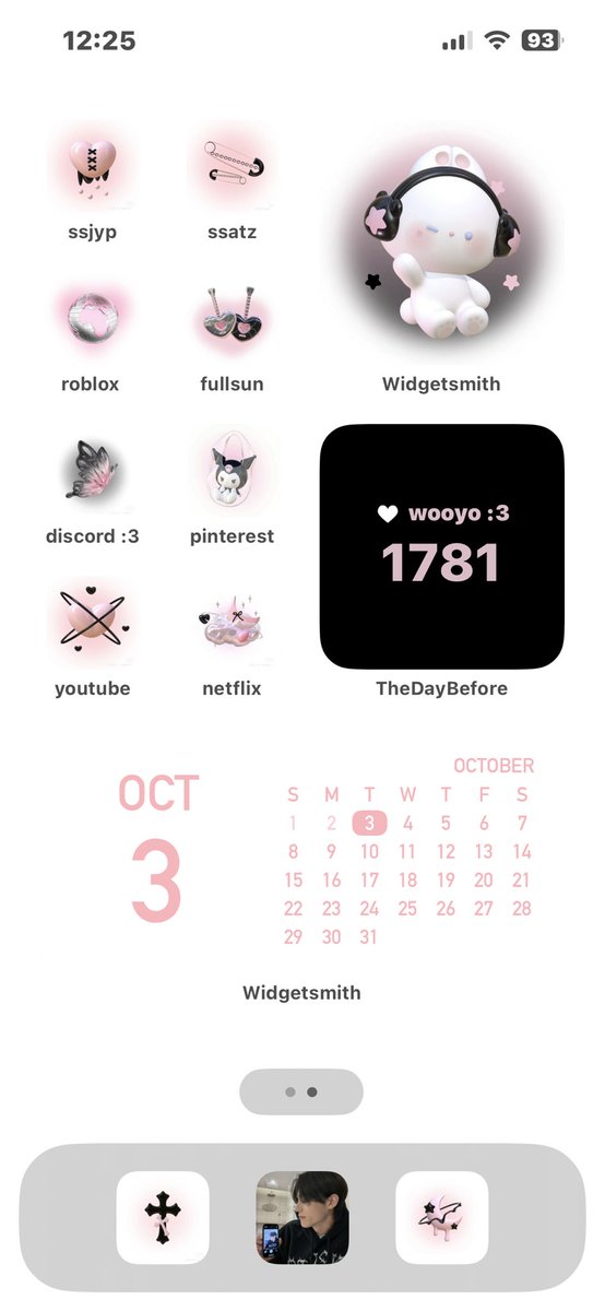 need to make my home screens match my lockscreen now bc this looks ridiculous