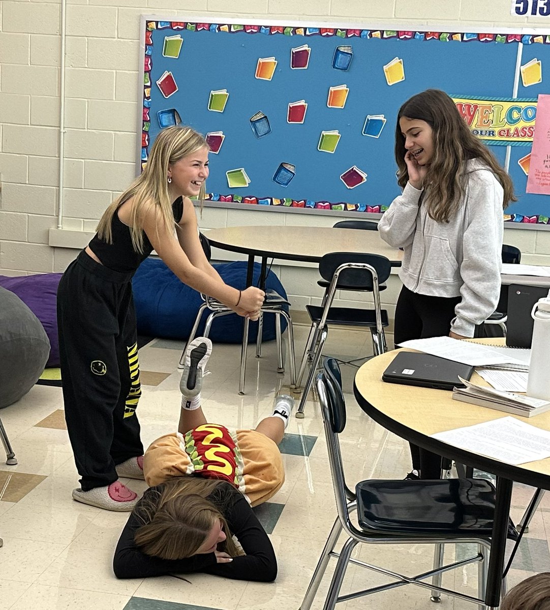 CVanDerWende's tweet photo. Can you feel the energy of classroom thespians in action? 🎭 Prior to drafting, students deconstruct and act out a read aloud scene to reveal that memoir moments are short frames of time told with vivid details. 📝💡 @wyckoffschools @WPSEisenhower @mrskgraziano https://t.co/pA7umQOjXt