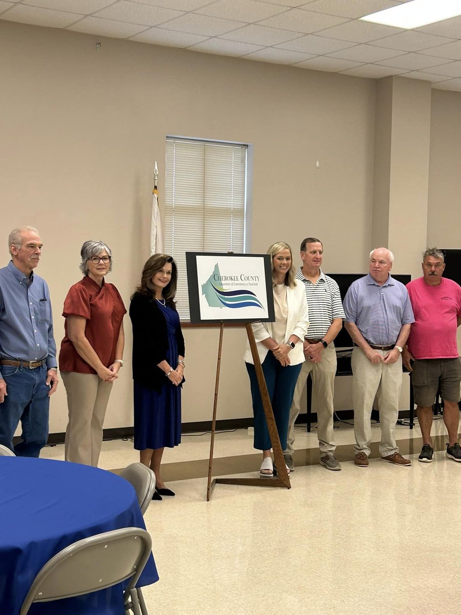 WeissCCCOC's tweet image. Rebranding revealed 🌟🌟🌟

NEW LOGO- Cherokee County Chamber of Commerce &amp;amp; Tourism 

Thank you to all who joined us for coffee and cake this morning as we revealed our new logo and announced our rebranding we have been working on!  

Thank you to Advertising Dynamics!