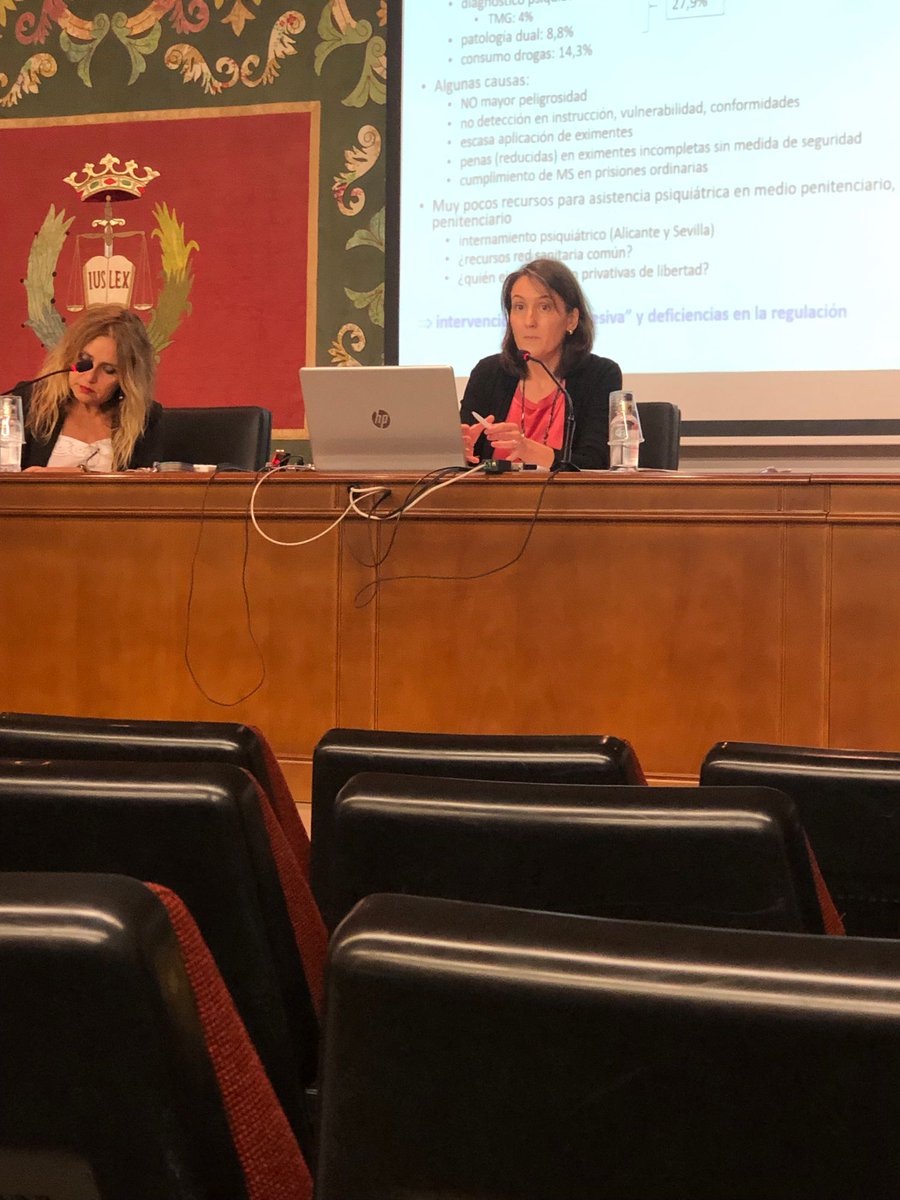 JMParedesC's tweet image. Ahora mismo asisto a la ponencia que la Prof. Lucía Martínez Garay en las Jornadas Penitenciarias de @Unileon en la que presenta la Propuesta del @GEPC2 sb el tratamiento penal de personas con enfermedad mental o discapacidad intelectual
