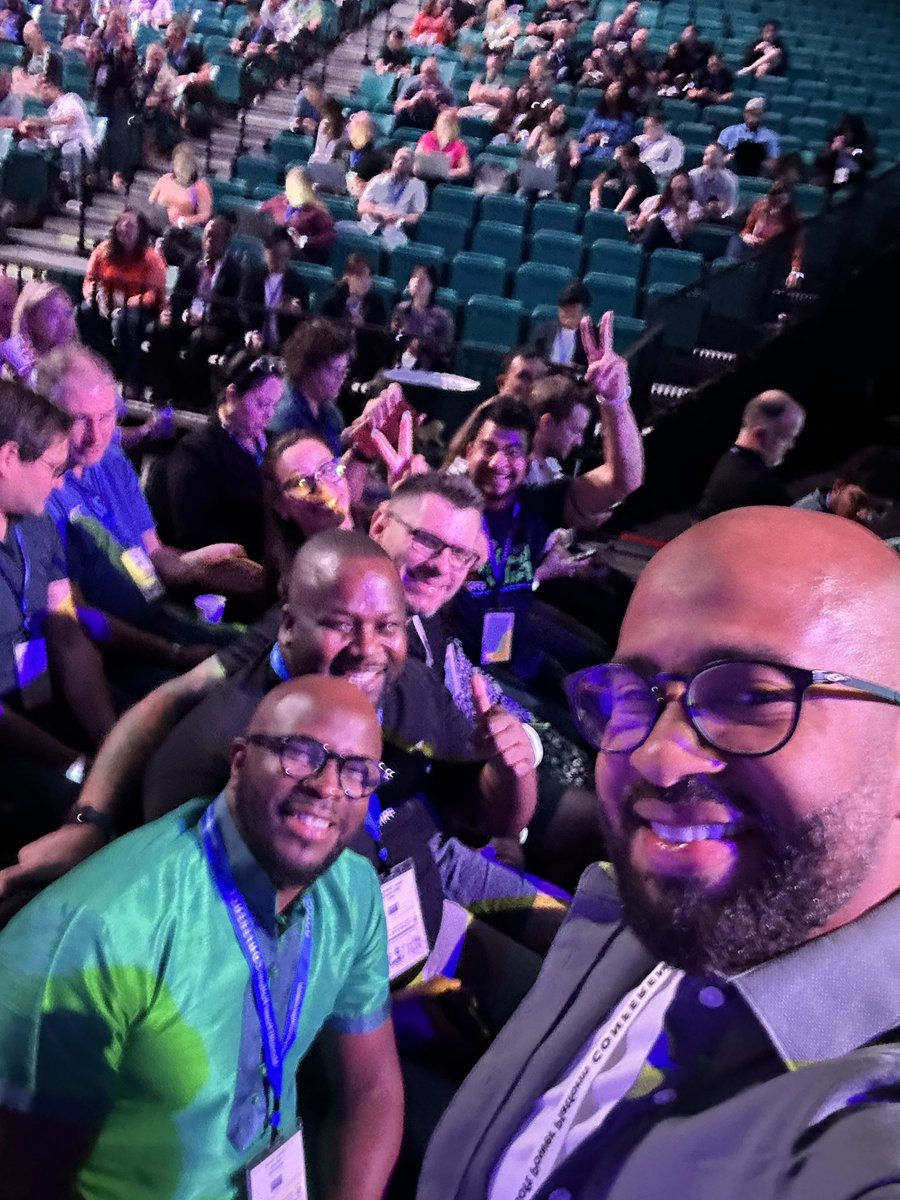 thevictordantas's tweet photo. I don’t gamble but I was lucky to find UK’s Power-Platform-VIP crew ahead of #MPPC2023 Keynote with @clamanna
Thanks for saving me a seat!
Much love and appreciation for Chime, Alexio, Chris and his better half Nicole! https://t.co/aDzLJGH7Kq