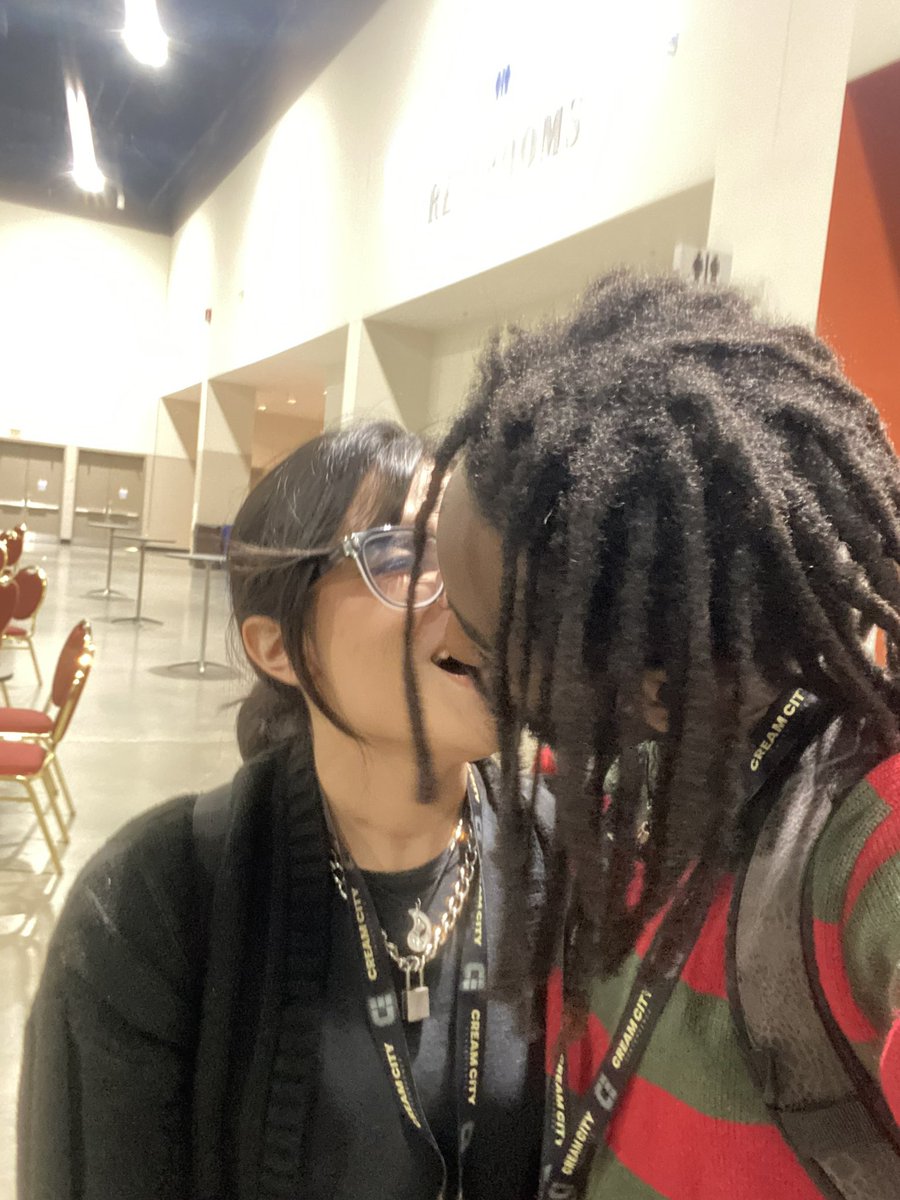 hamburegr's tweet photo. ITS BFS DAY BTW HAPPY BFS DAY i love my bf!! so much!! have i ever mentioned how much i love terrion btw https://t.co/fIXwpXlalu